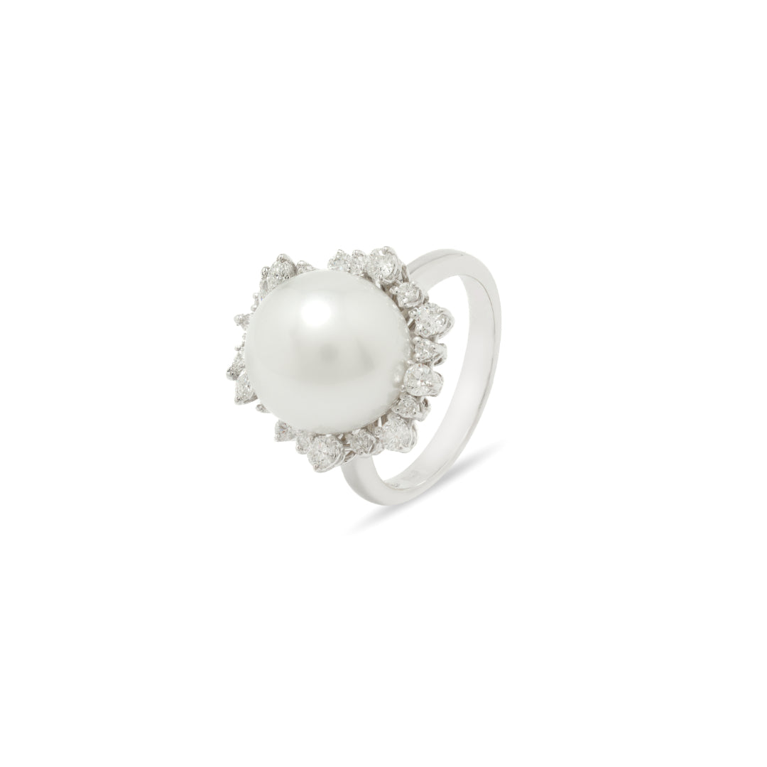 · Anello in Oro Bianco con Perla Australiana e Diamanti ·