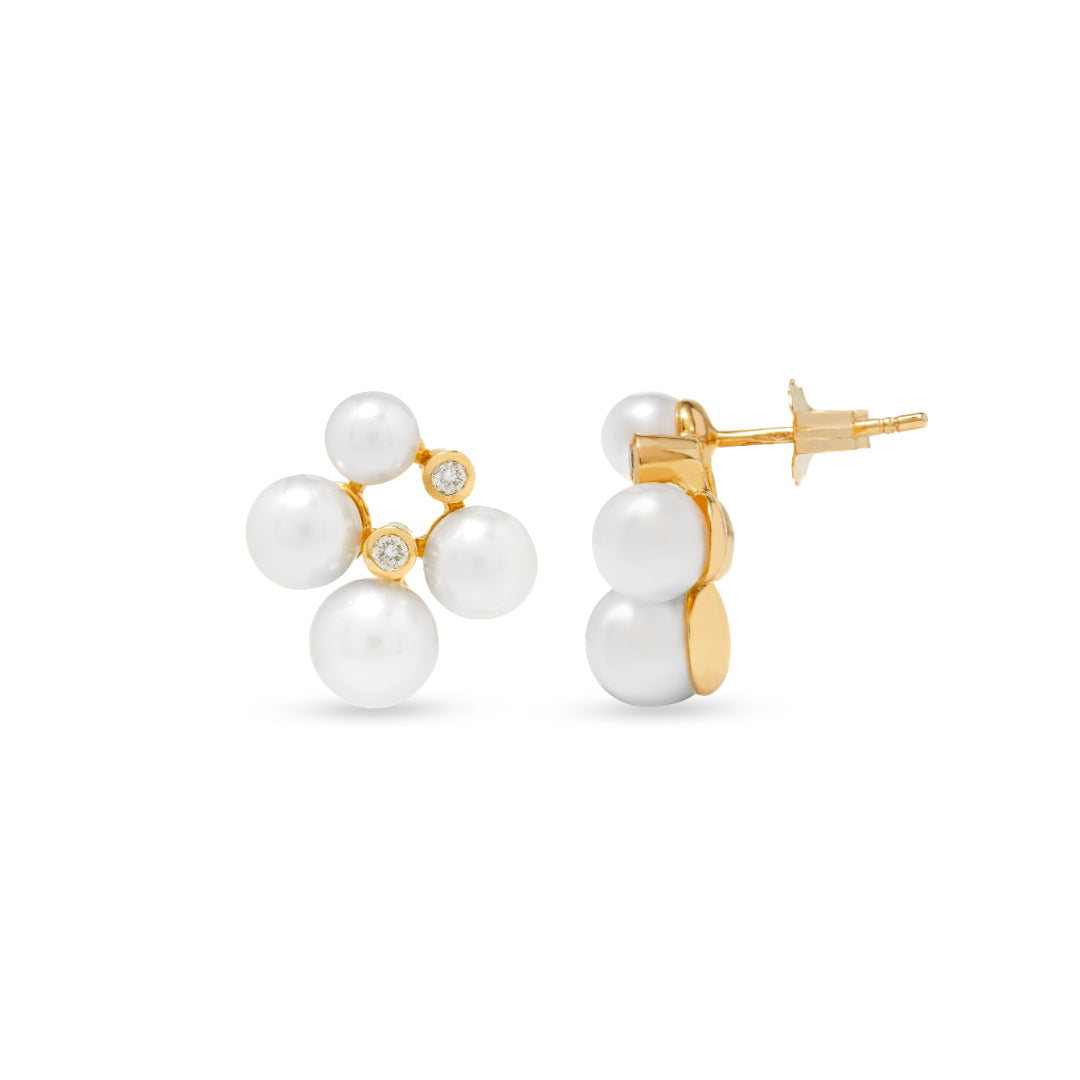 · Orecchini in Oro Giallo con Perle Giapponesi e Diamanti ·